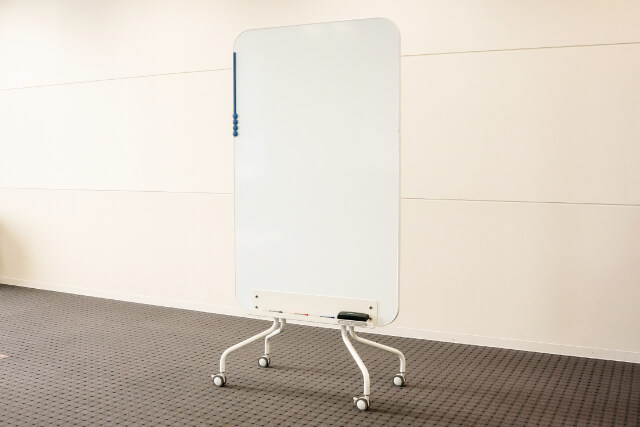 縦型ホワイトボードのイメージ