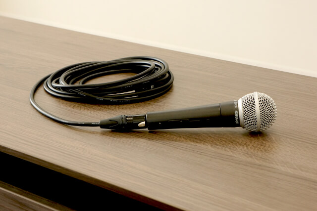 有線マイクのイメージ